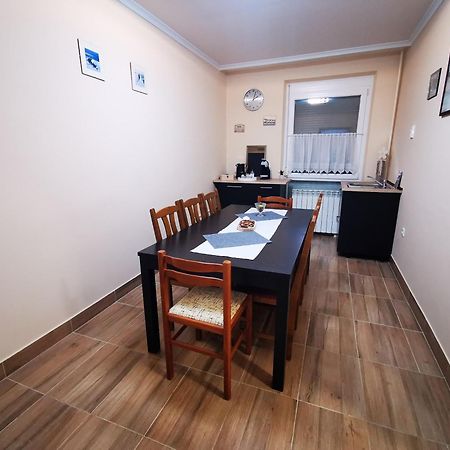 Central Park Apartman Szekszárd Екстериор снимка