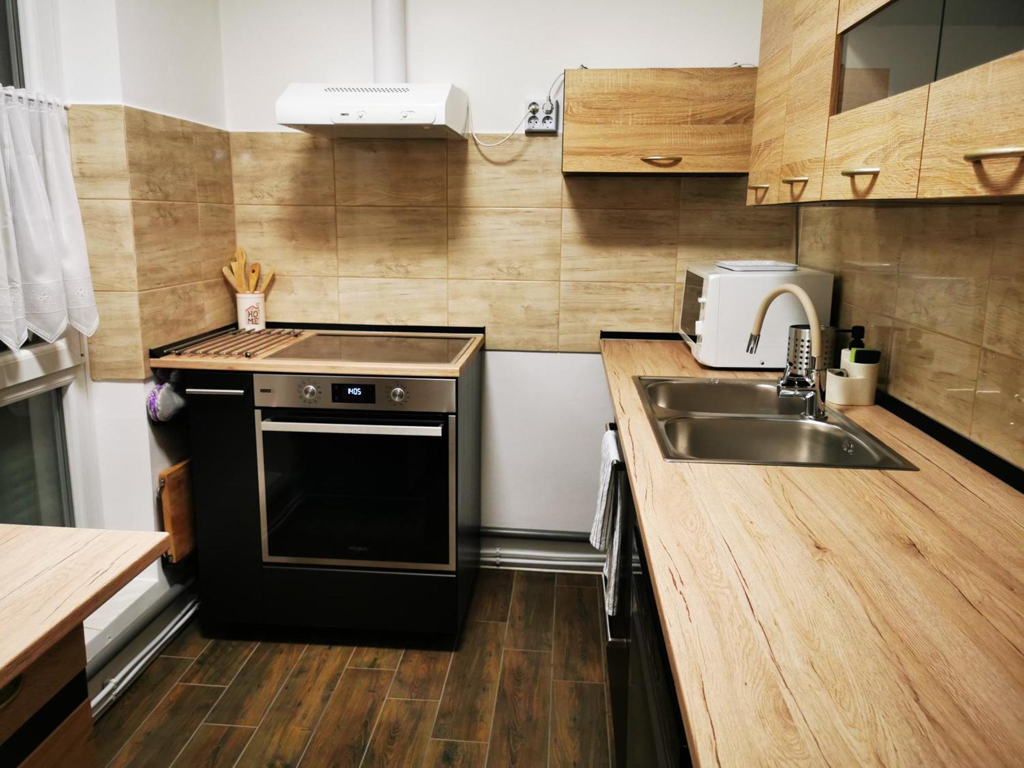 Central Park Apartman Szekszárd Екстериор снимка