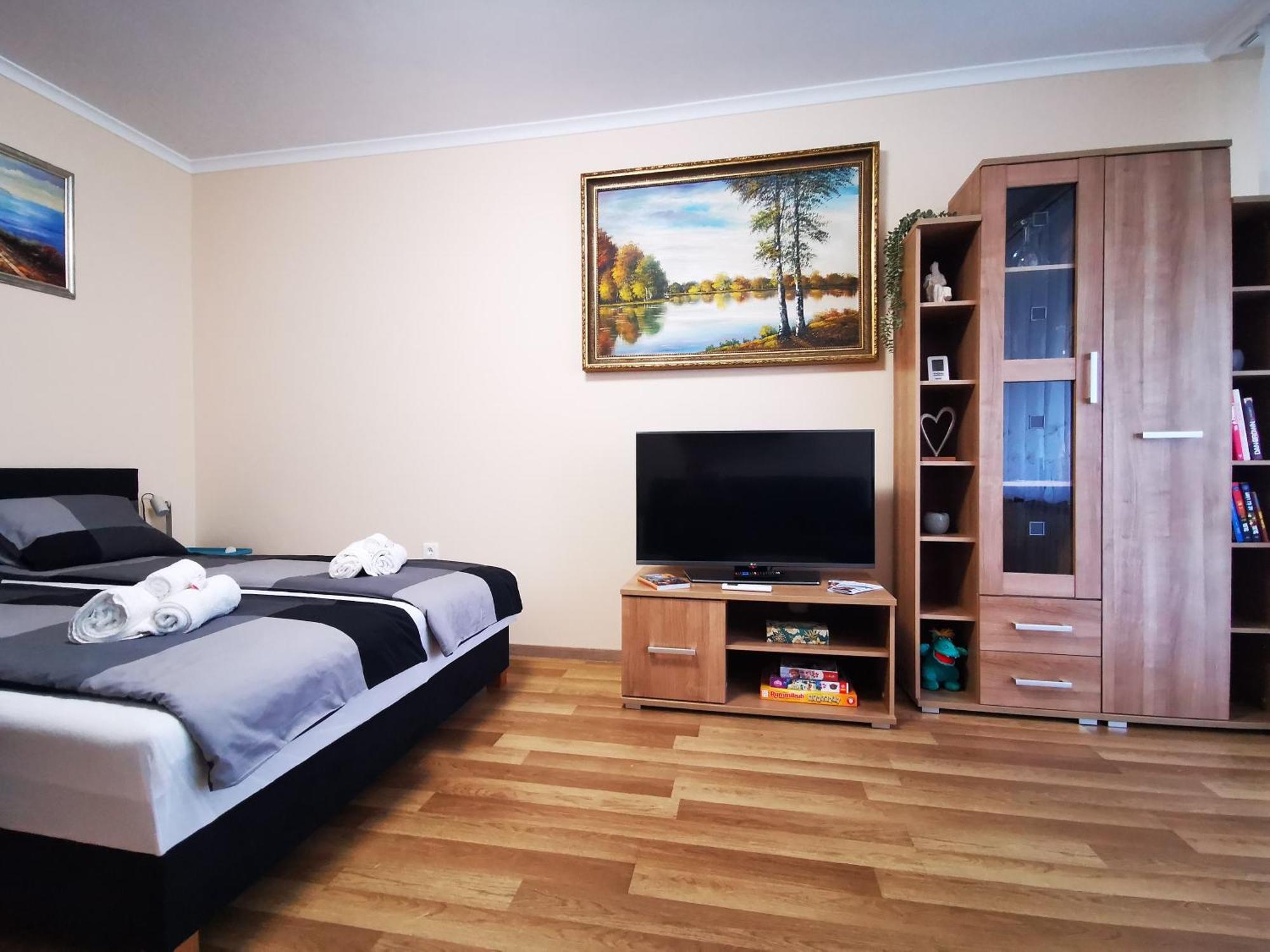 Central Park Apartman Szekszárd Екстериор снимка